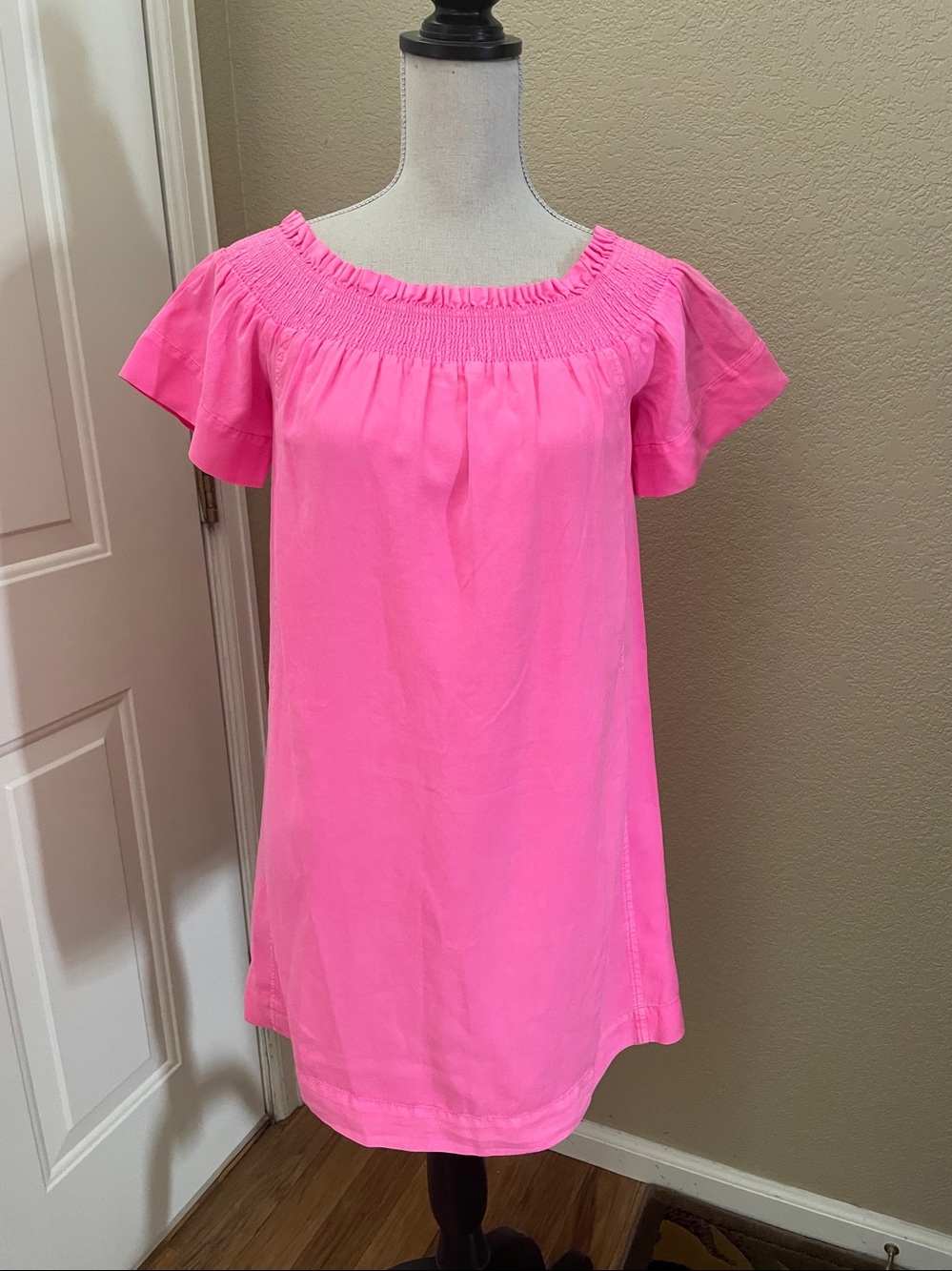 Vineyard Vines Women's Pink Smocked Neck Short Sleeve Dress
